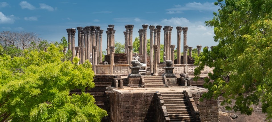 Polonnaruwa: The Stone City of Kings